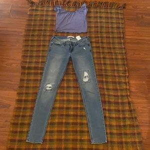 Hollister Jeans Women’s Outfit w Free Top